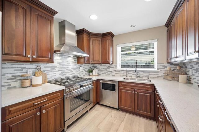 32333 Jacklynn Drive, Union City, CA 94587