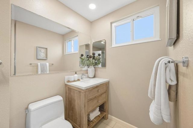 32333 Jacklynn Drive, Union City, CA 94587