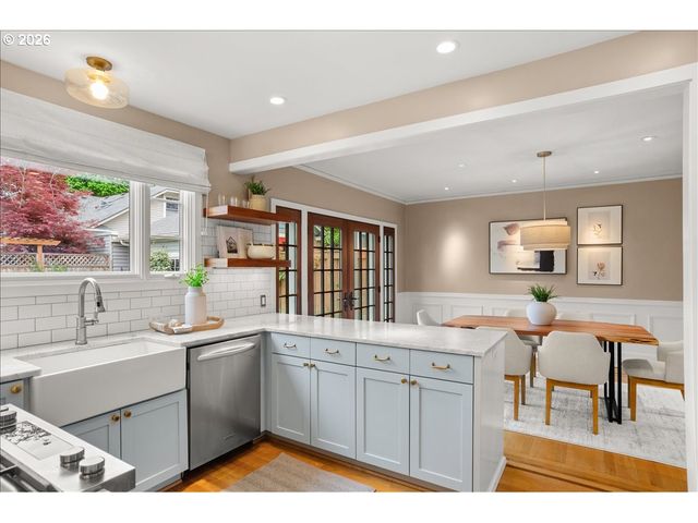 2614 Ne 24TH Ave, Portland, OR 97212