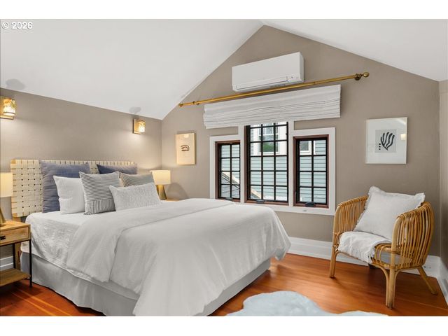 2614 Ne 24TH Ave, Portland, OR 97212