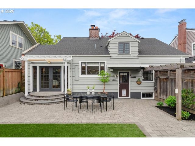 2614 Ne 24TH Ave, Portland, OR 97212