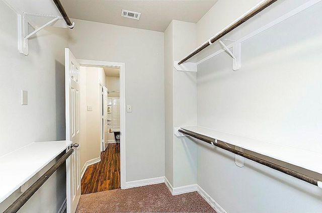 63 Woodland Hills Drive 1-B, Conroe, TX 77303