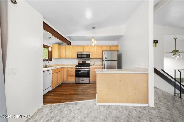 201 W Ponderosa Loop, Wasilla, AK 99654