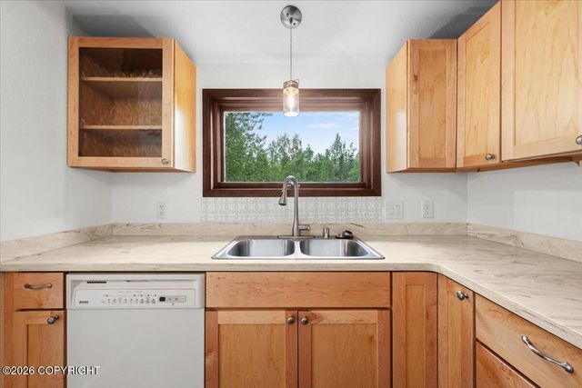 201 W Ponderosa Loop, Wasilla, AK 99654
