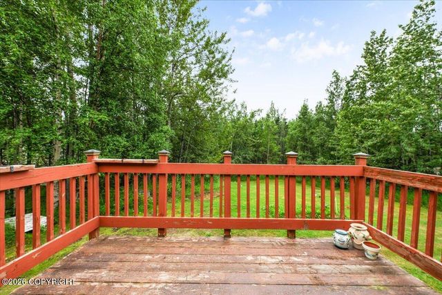 201 W Ponderosa Loop, Wasilla, AK 99654