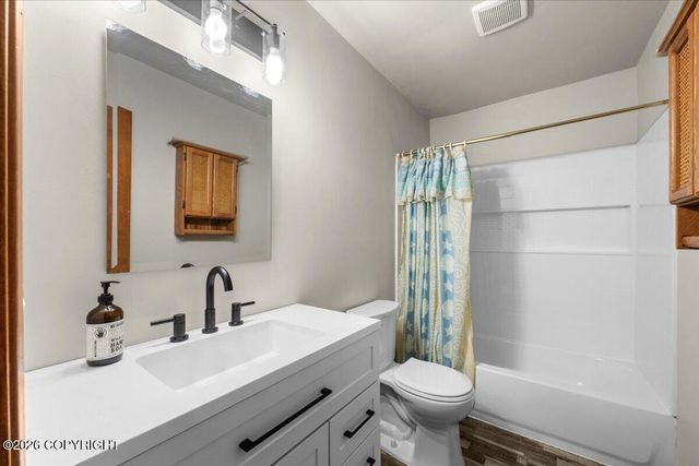 201 W Ponderosa Loop, Wasilla, AK 99654