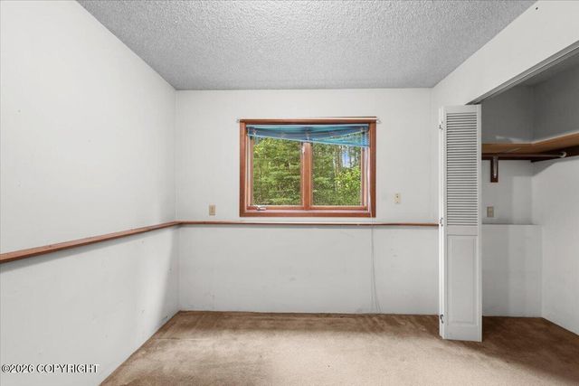 201 W Ponderosa Loop, Wasilla, AK 99654