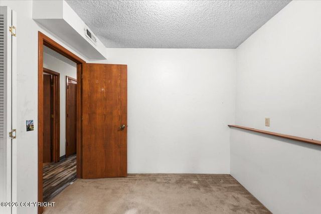 201 W Ponderosa Loop, Wasilla, AK 99654