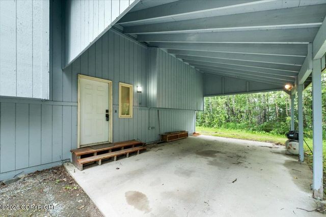 201 W Ponderosa Loop, Wasilla, AK 99654