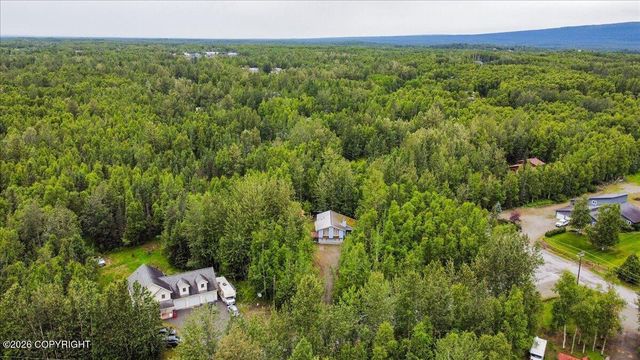 201 W Ponderosa Loop, Wasilla, AK 99654