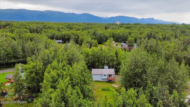 201 W Ponderosa Loop, Wasilla, AK 99654