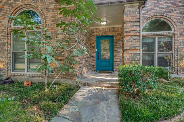 755 Red River Trail, Irving, TX 75063