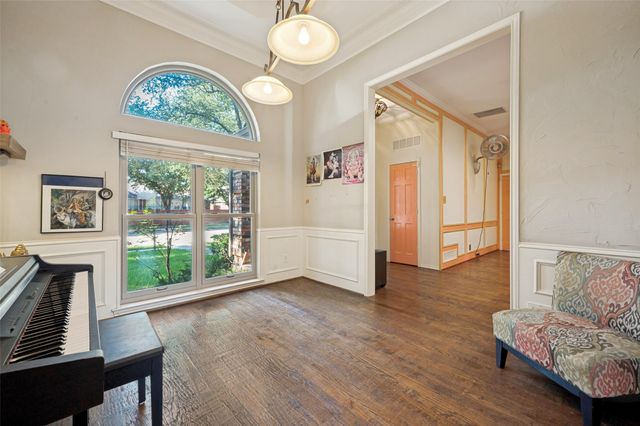 755 Red River Trail, Irving, TX 75063