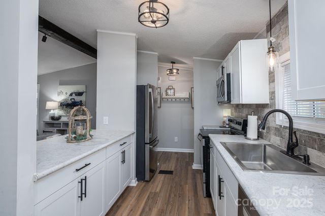 1383 Sandiwood Court, Claremont, NC 28610