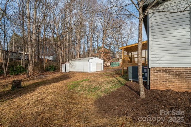 1383 Sandiwood Court, Claremont, NC 28610