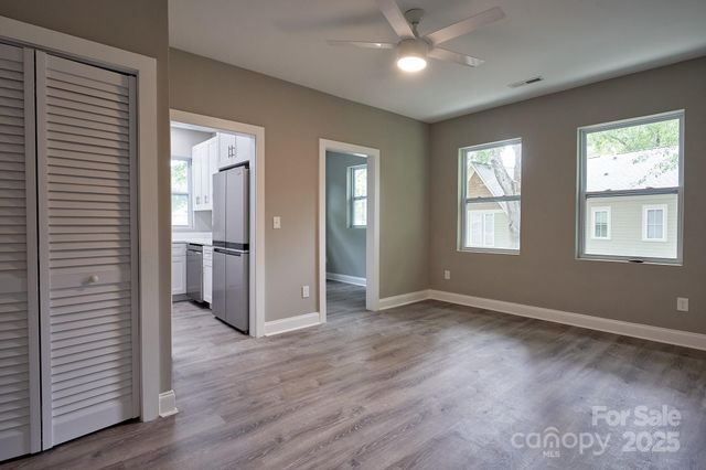 217 Circle Avenue, Charlotte, NC 28207