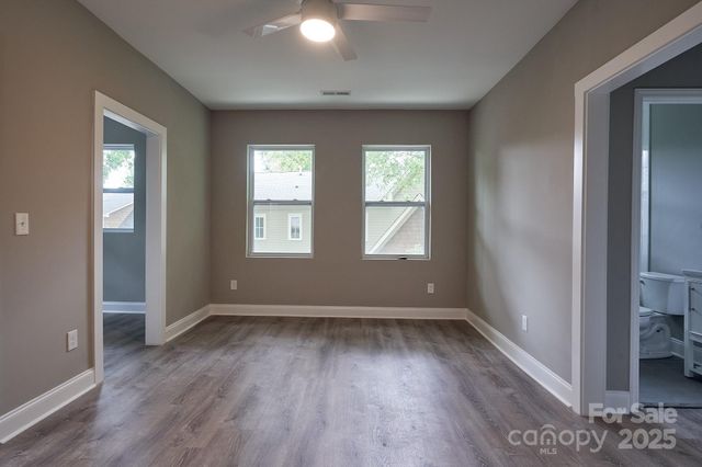 217 Circle Avenue, Charlotte, NC 28207