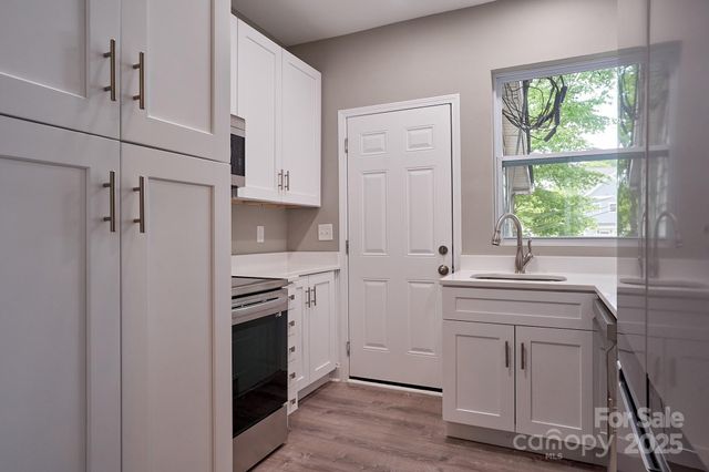 217 Circle Avenue, Charlotte, NC 28207