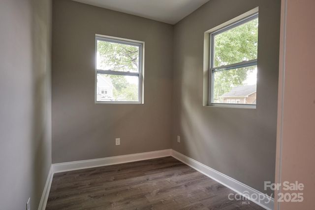 217 Circle Avenue, Charlotte, NC 28207