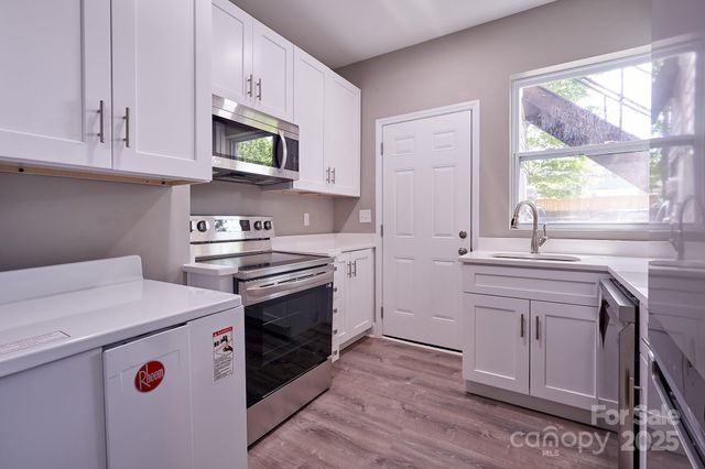 217 Circle Avenue, Charlotte, NC 28207