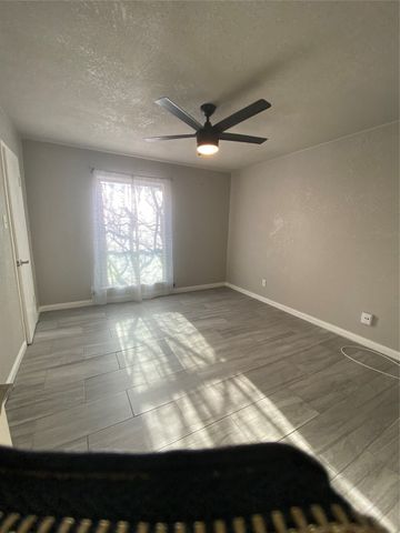 4627 Country Creek Drive 1055, Dallas, TX 75236