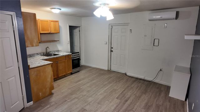 8214 HIXTON DRIVE, Port Richey, FL 34668