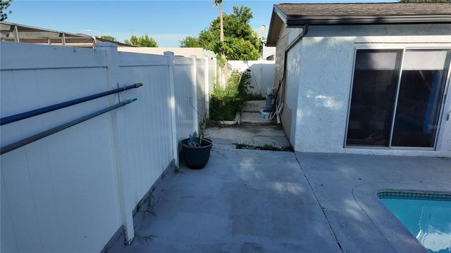 8214 HIXTON DRIVE, Port Richey, FL 34668