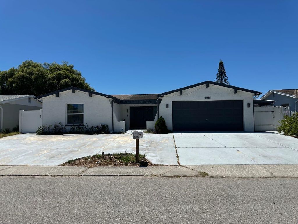 8214 HIXTON DRIVE, Port Richey, FL 34668