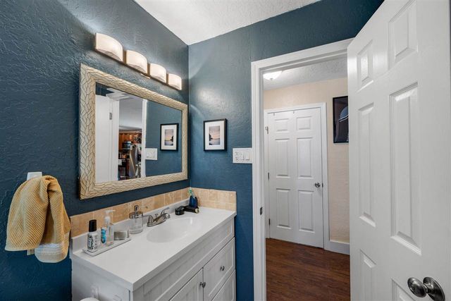 5322 NW Ash Ave, Lawton, OK 73505