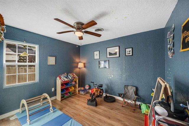 5322 NW Ash Ave, Lawton, OK 73505