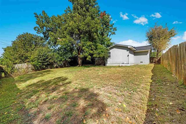 5322 NW Ash Ave, Lawton, OK 73505