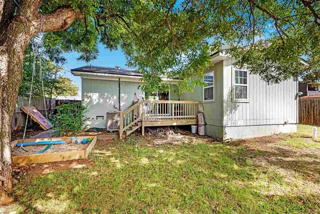 5322 NW Ash Ave, Lawton, OK 73505