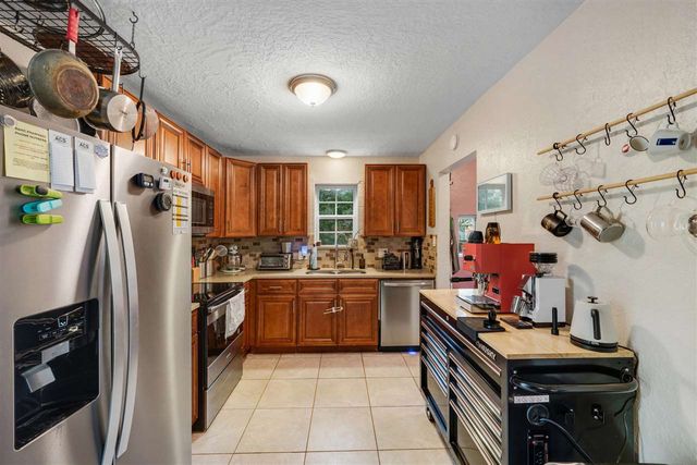 5322 NW Ash Ave, Lawton, OK 73505