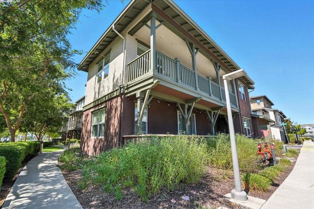 477 Mitchell Ave, Alameda, CA 94501
