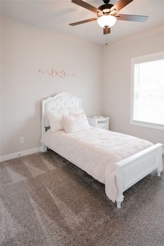 3260 Brook Landing Court, Des Moines, IA 50317