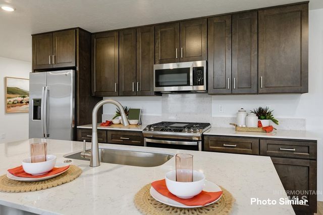 291 S Avalena Ave, Middleton, ID 83644