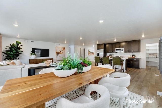 291 S Avalena Ave, Middleton, ID 83644