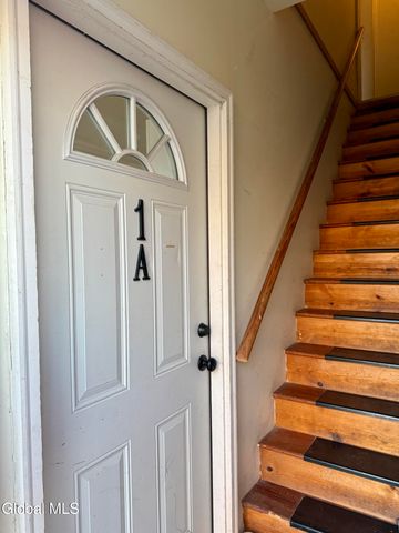 290 2nd Avenue 1A, Troy, NY 12182