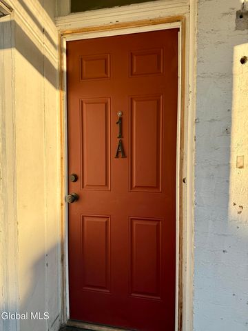 290 2nd Avenue 1A, Troy, NY 12182