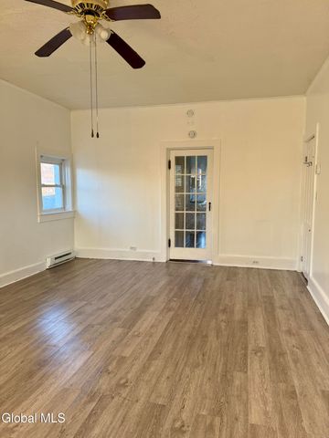 290 2nd Avenue 1A, Troy, NY 12182