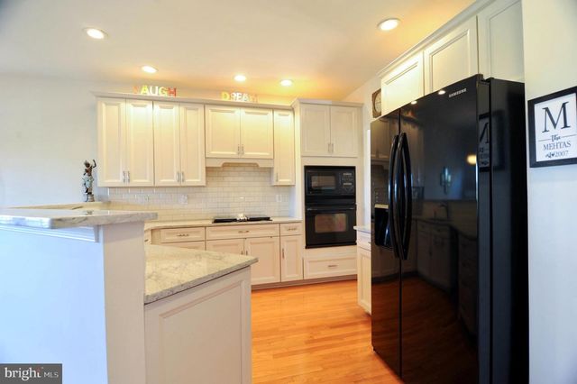 22 EAGLE RD, Phoenixville, PA 19460
