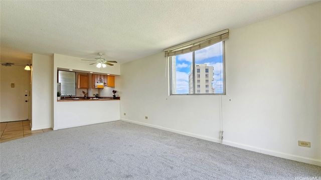 1160 Ala Napunani Street 1701, Honolulu, HI 96818