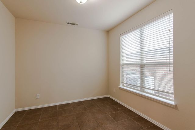 1512 Cockatiel Drive, Little Elm, TX 75068