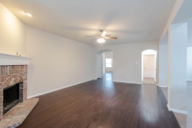 1512 Cockatiel Drive, Little Elm, TX 75068