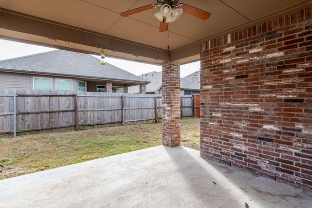 1512 Cockatiel Drive, Little Elm, TX 75068