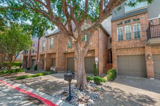 4141 Towne Green Circle, Addison, TX 75001