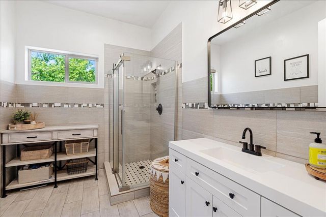 701 Sterling Ct, El Dorado Hills, CA 95762