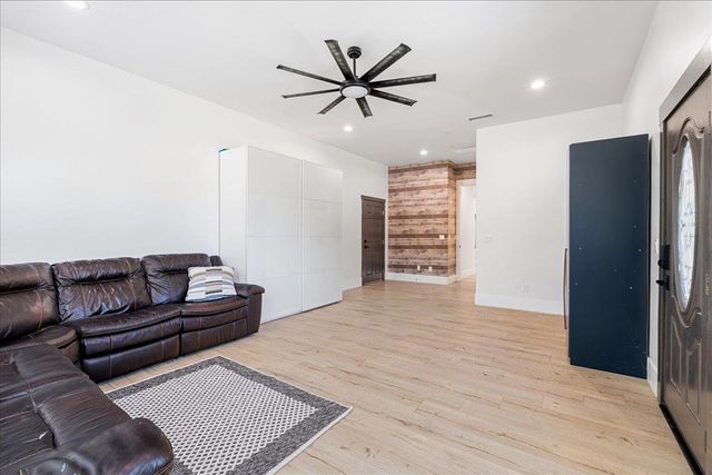 701 Sterling Ct, El Dorado Hills, CA 95762