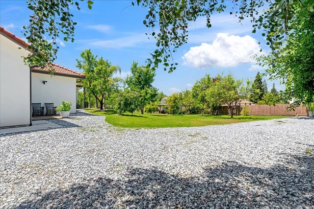 701 Sterling Ct, El Dorado Hills, CA 95762
