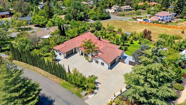 701 Sterling Ct, El Dorado Hills, CA 95762